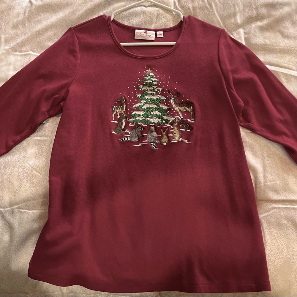 QUACKER FACTORY- MAROON Embroidered Christmas Holiday Top